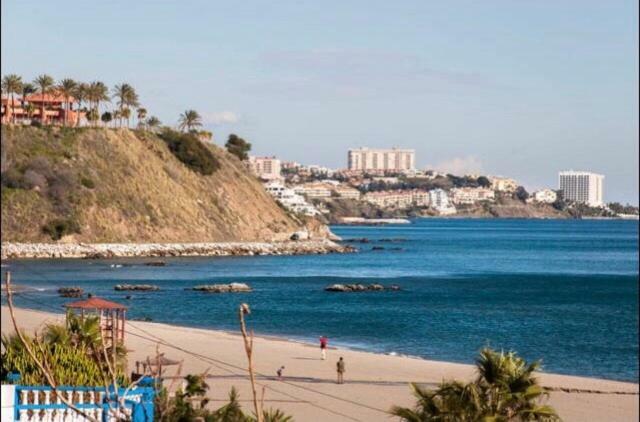 Apartment With Beach Views Fuengirola Exterior photo